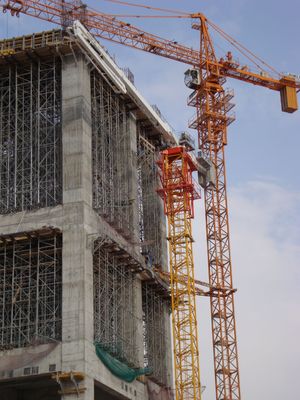 Customerized Concrete Placing Boom Max Horizontal Reach Of 38m For Nuclear Power Plant