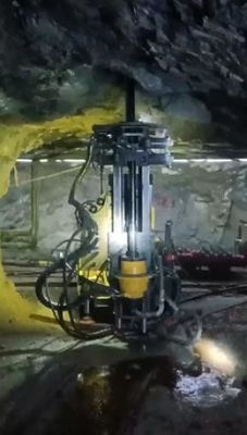 Mining DTH Drilling Machine 76 - 203mm Drilling Diameter With 11-11Kw Motor Power