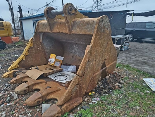 1064 L/min Maximum Flow Rate Cat Certified Used Excavator with 6.5m3 Standard Bucket Capacity and Diesel Crawler Self-propelled