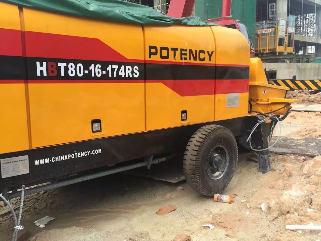 Underground Concrete Pump 200m Theoretical Vertical Reach 0.7 - 0.8m3 Hopper Capacity