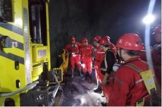 0.9m - 2.4m Diameter Raise Borer Machine Efficiently Drill Through Hard Rock KDTJ-2000