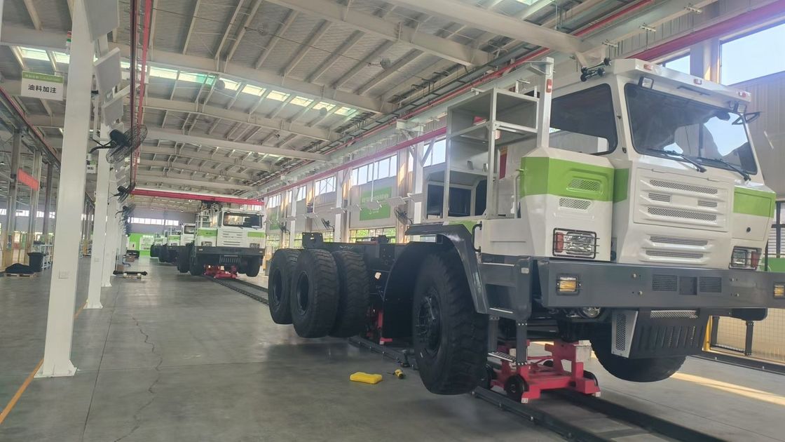 70km/H Max. Speed Electric Dump Trucks 33t Rated Load Capacity For Mining