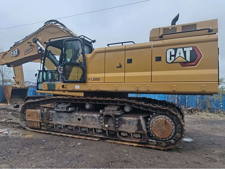 Second Hand Caterpillar 395 Excavator for Heavy Duty Jobs 95t Operating Weight 7960mm Maximum Dumping Height 7190mm Maximum Digging Depth